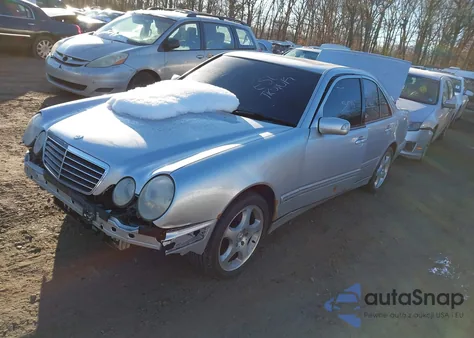 2001 Mercedes-Benz E 320 z USA, uszkodzony, nr VIN WDBJF65J31B346748
